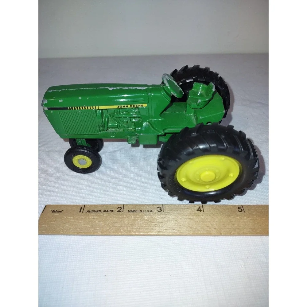 John Deere Die‑Cast Tractors Lot 3 Vintag Farm Toy  1:16/1:32 Scale Green Models
